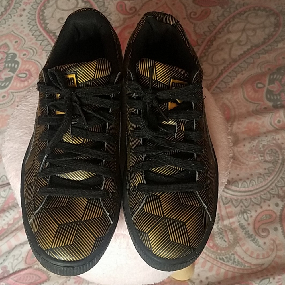 LIMITED EDITION puma sneakers
